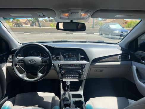 Used 2017 Hyundai Sonata Limited FWD image 11