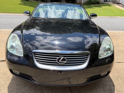Used 2004 Lexus SC 430 Convertible RWD image 2