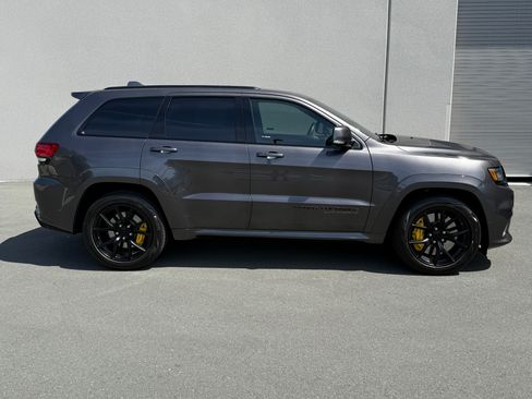 Used 2021 Jeep Grand Cherokee Trackhawk w/ Trailer Tow Group IV AWD/4WD image 4