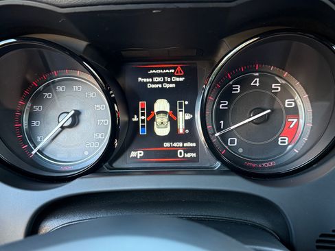 Used 2015 Jaguar F-TYPE S image 15