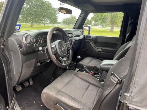 Used 2012 Jeep Wrangler Sport AWD/4WD image 8