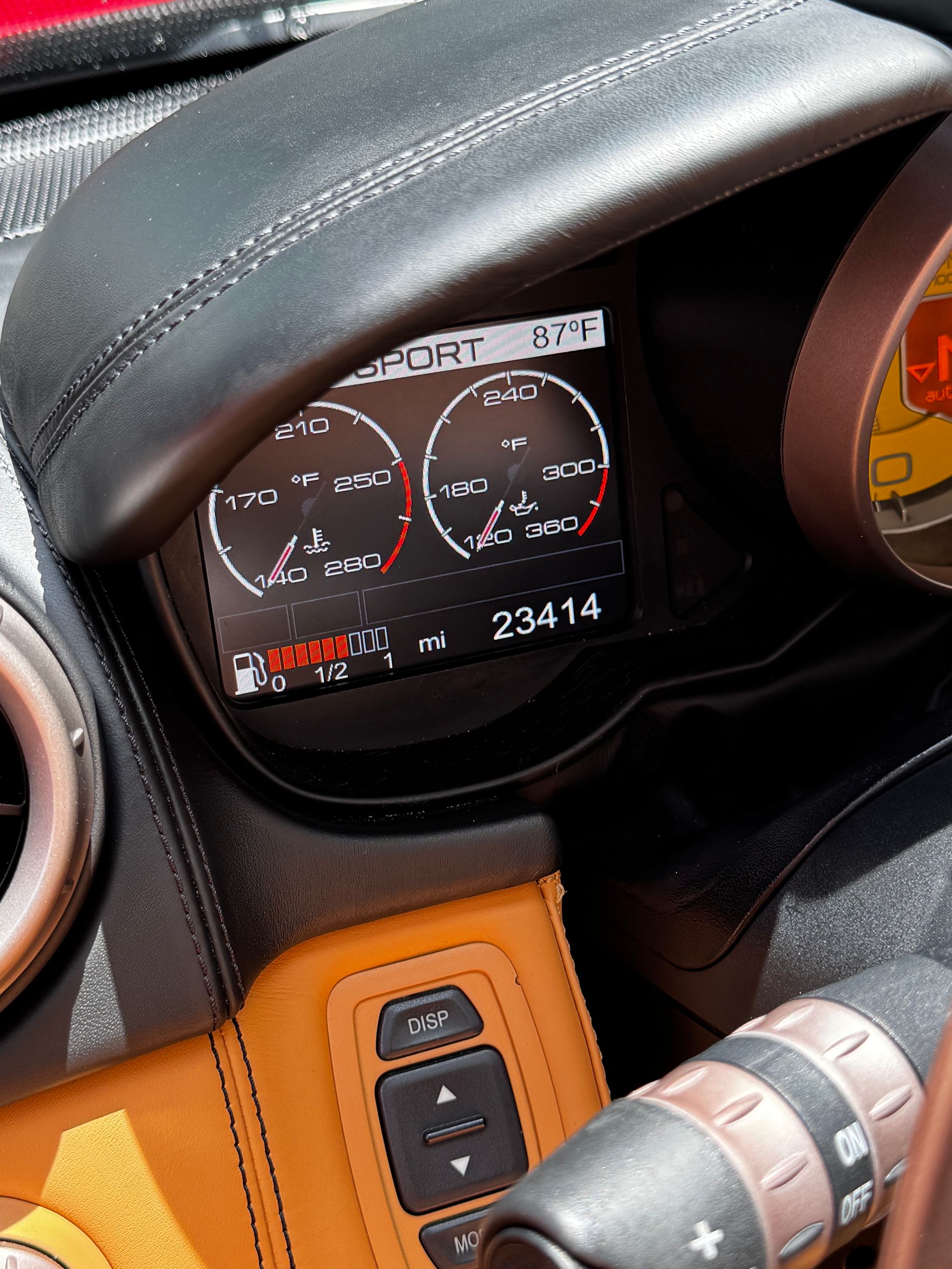 Used 2014 Ferrari California RWD image 8