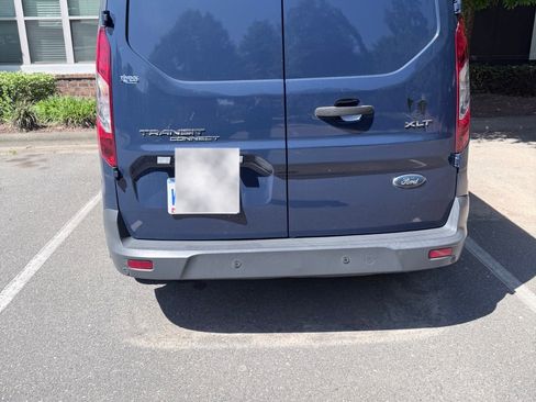 Used 2017 Ford Transit Connect XLT FWD image 3