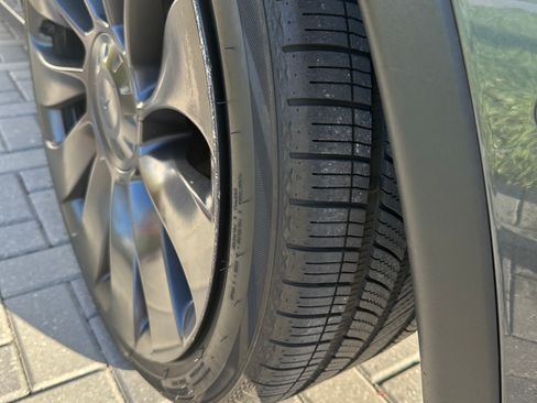 Used 2021 Tesla Model Y Performance image 11