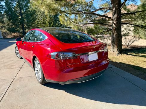 Used 2015 Tesla Model S 85D image 15