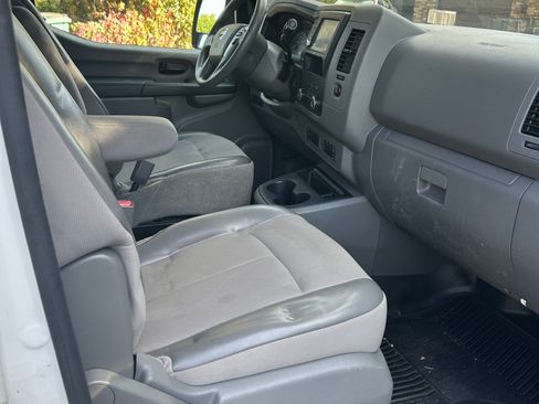 Used 2020 Nissan NV 1500 SV image 10