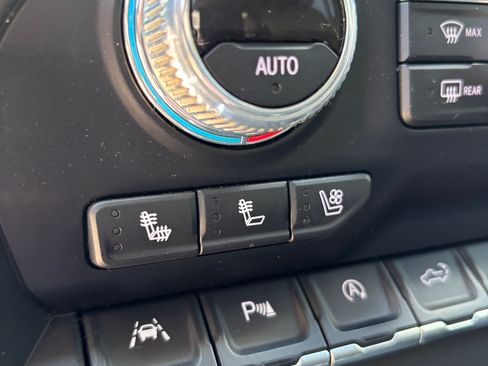 Used 2019 GMC Sierra 1500 Denali w/ Denali Ultimate Package AWD/4WD image 20