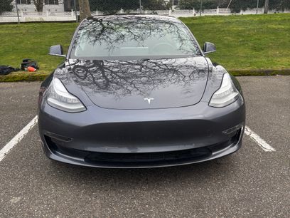 Used 2018 Tesla Model 3 Mid Range