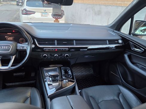 Used 2017 Audi Q7 3.0T Premium Plus image 4