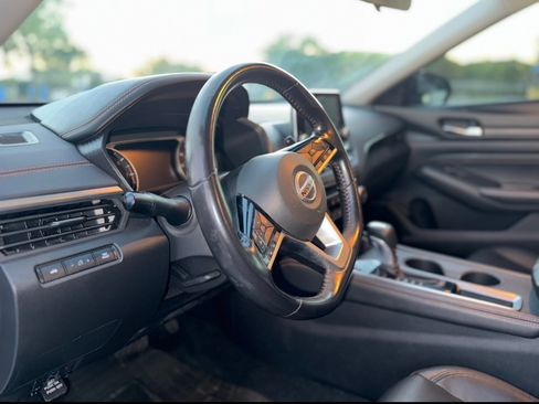 Used 2020 Nissan Altima 2.5 SR image 22
