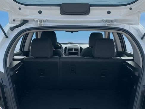 Used 2016 Chevrolet Sonic LT image 10