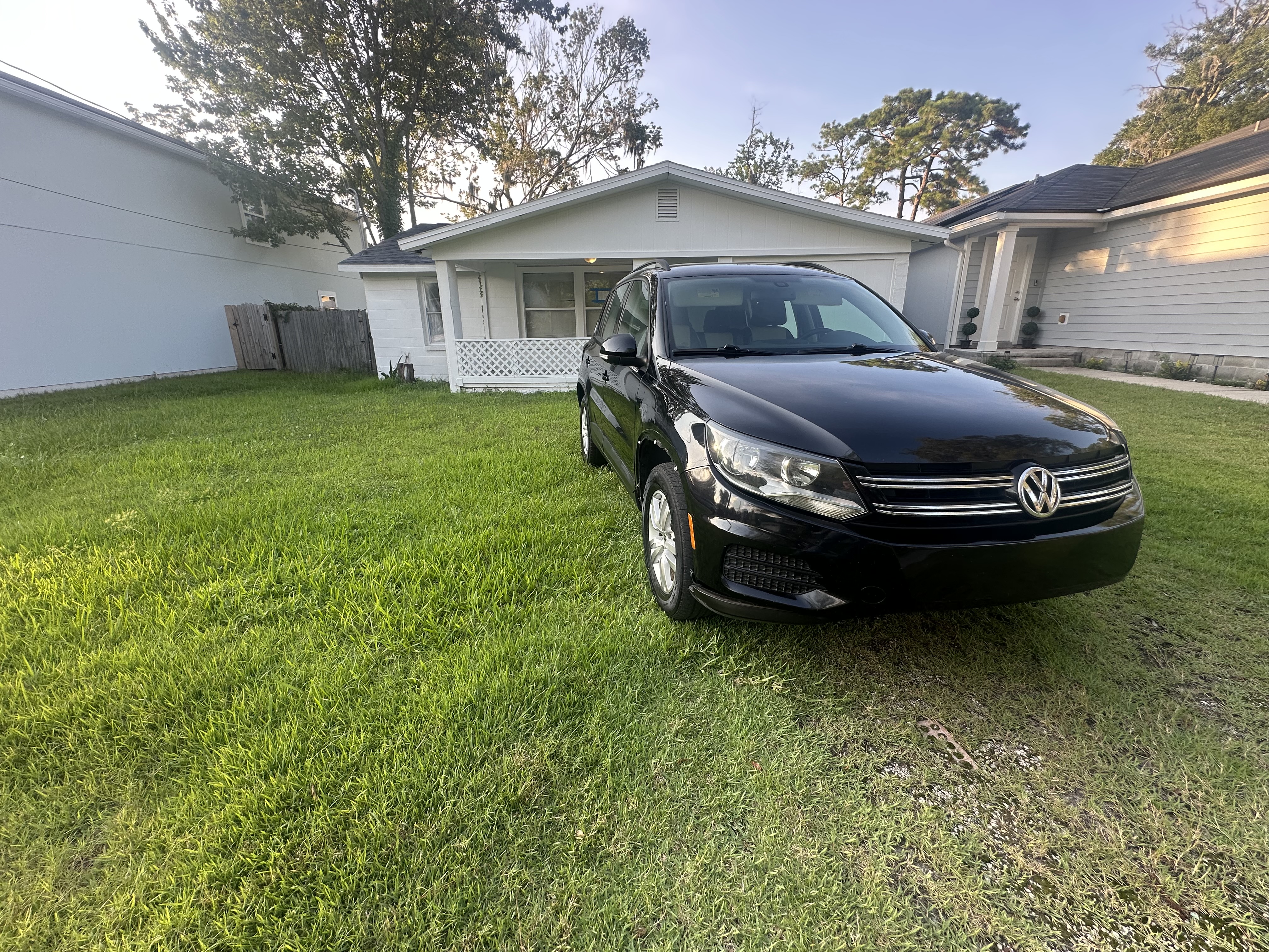 Used 2016 Volkswagen Tiguan S FWD image 5