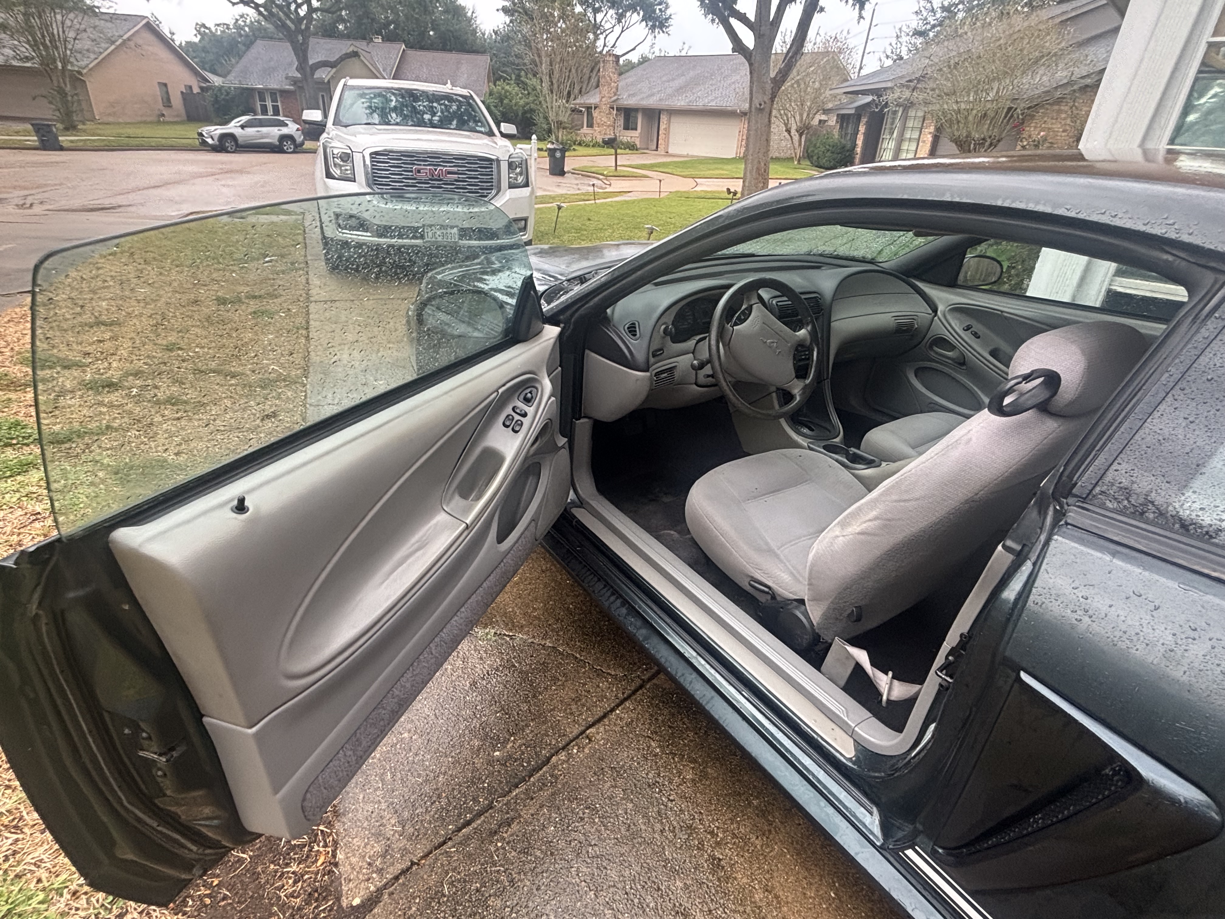 Used 1999 Ford Mustang Coupe RWD image 9