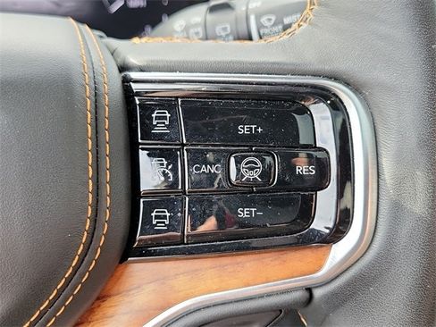 Used 2022 Jeep Grand Wagoneer Series III w/ Rear Seat Video Group 1 image 20