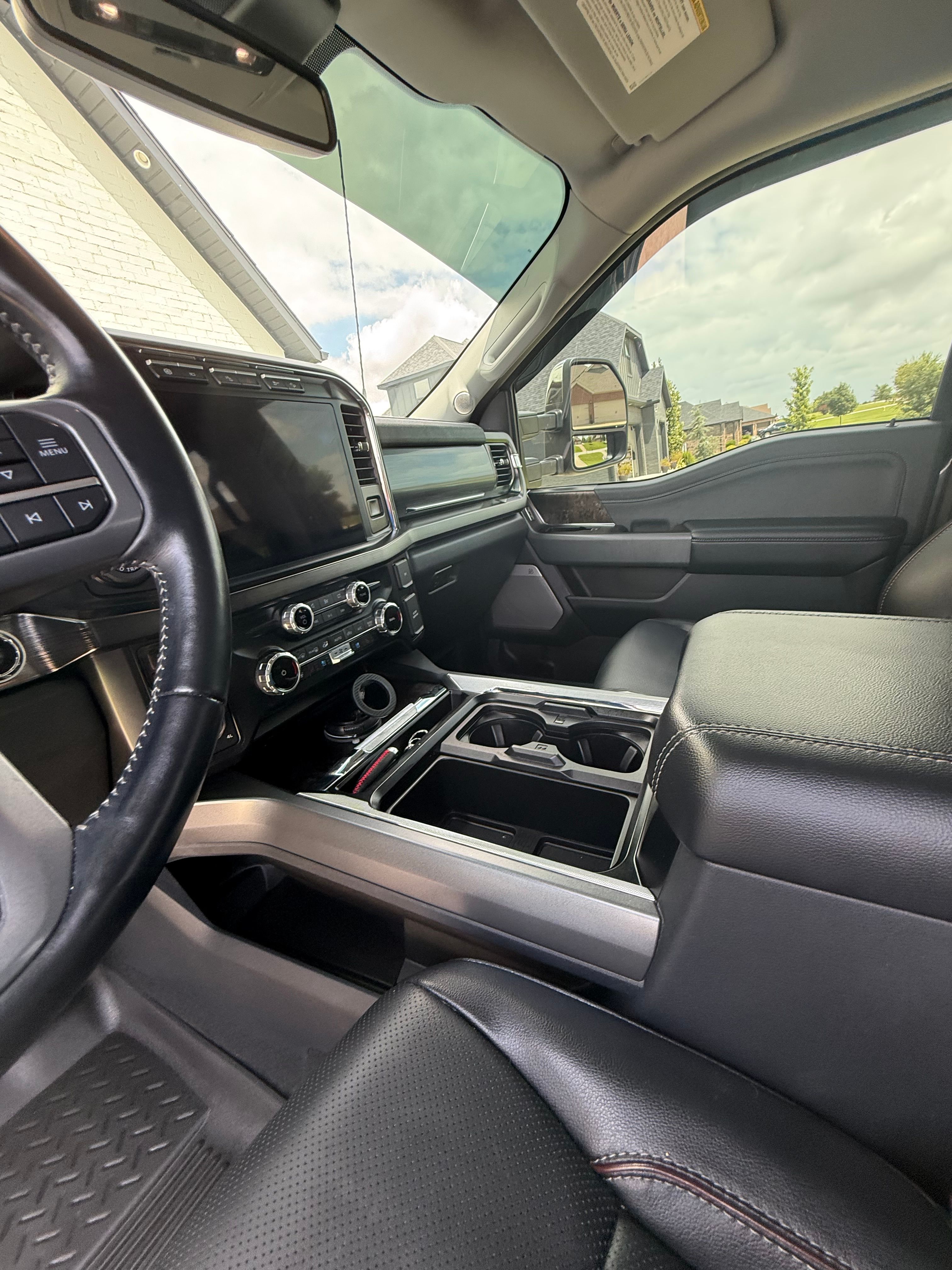 Used 2023 Ford F250 Lariat w/ Lariat Ultimate Package AWD/4WD image 10