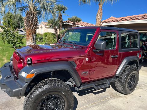 Used 2021 Jeep Wrangler Sport image 10