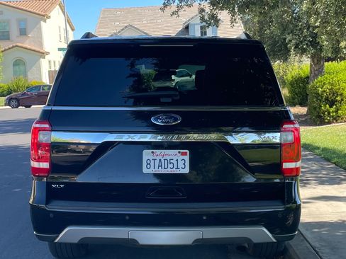 Used 2020 Ford Expedition Max XLT w/ Equipment Group 202A AWD/4WD image 6