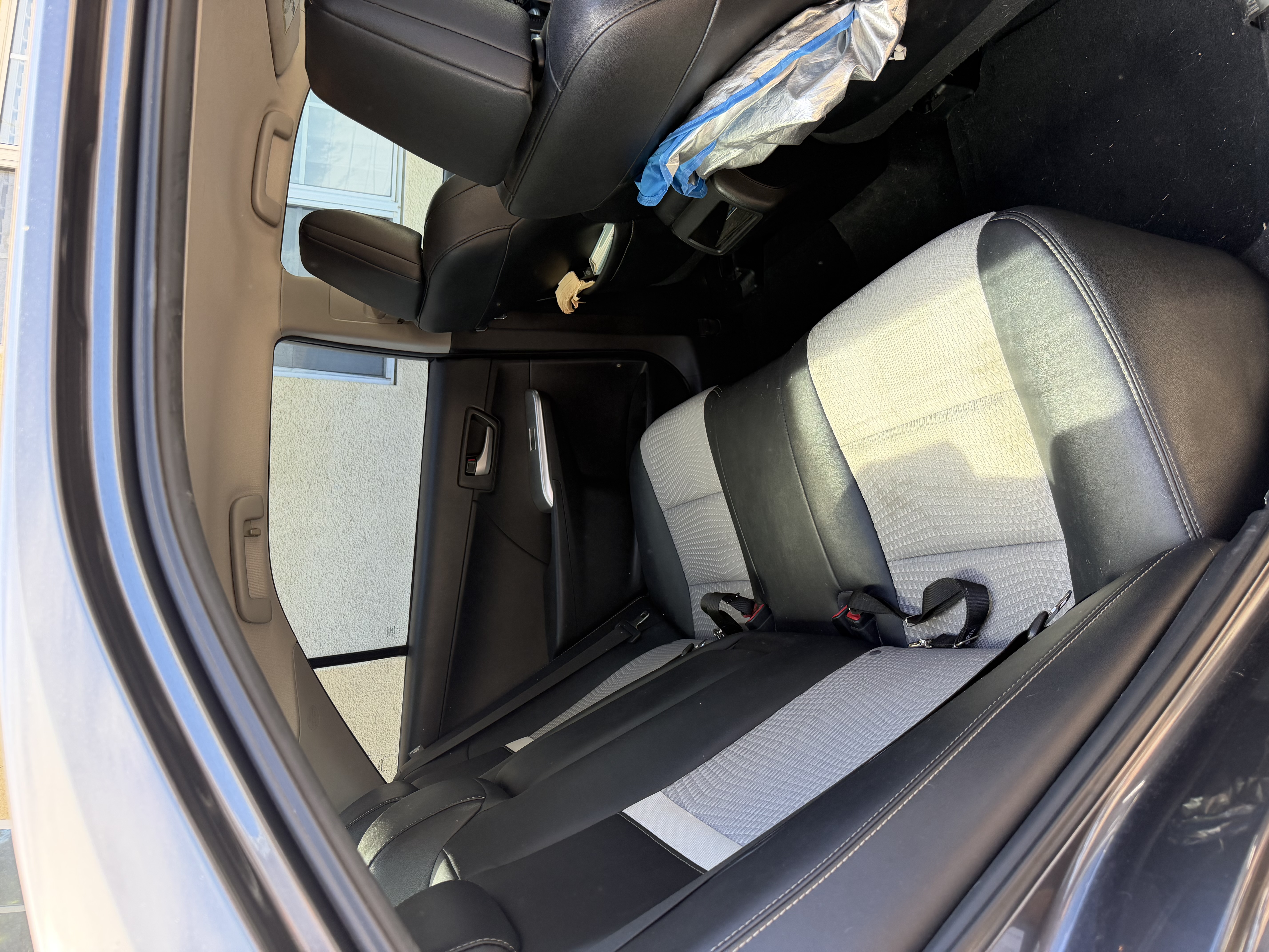 Used 2013 Toyota Camry SE FWD image 5