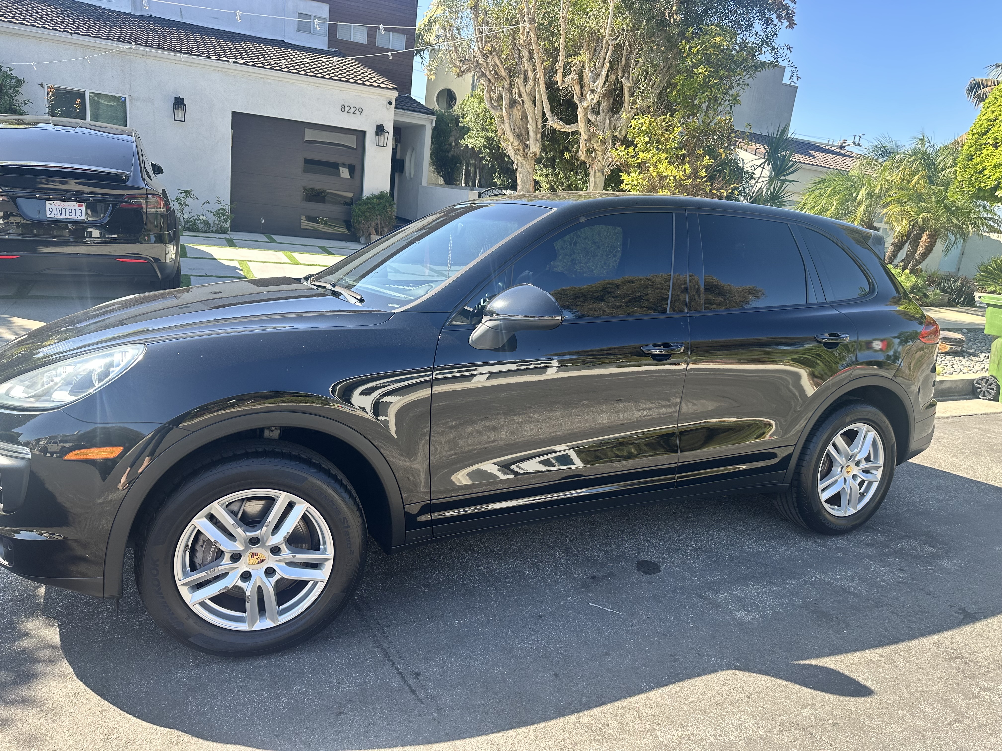 Used 2016 Porsche Cayenne AWD/4WD image 4