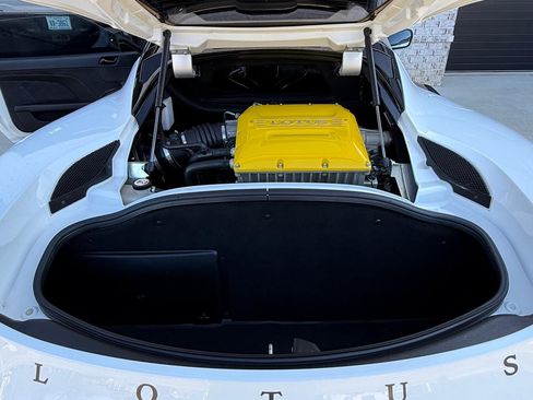 Used 2021 Lotus Evora image 11