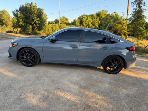 Used 2024 Honda Civic Sport Touring image 14