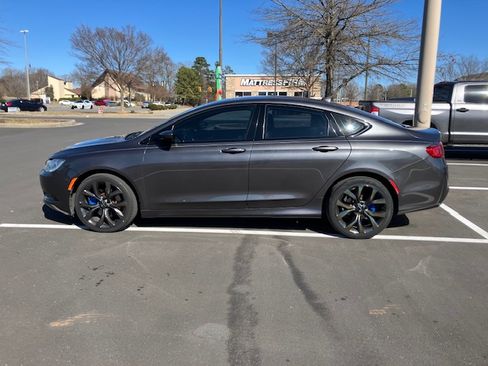 Used 2015 Chrysler 200 S w/ Navigation & Sound Group I image 1
