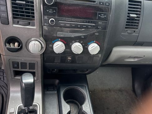 Used 2010 Toyota Tundra 2WD Double Cab image 12