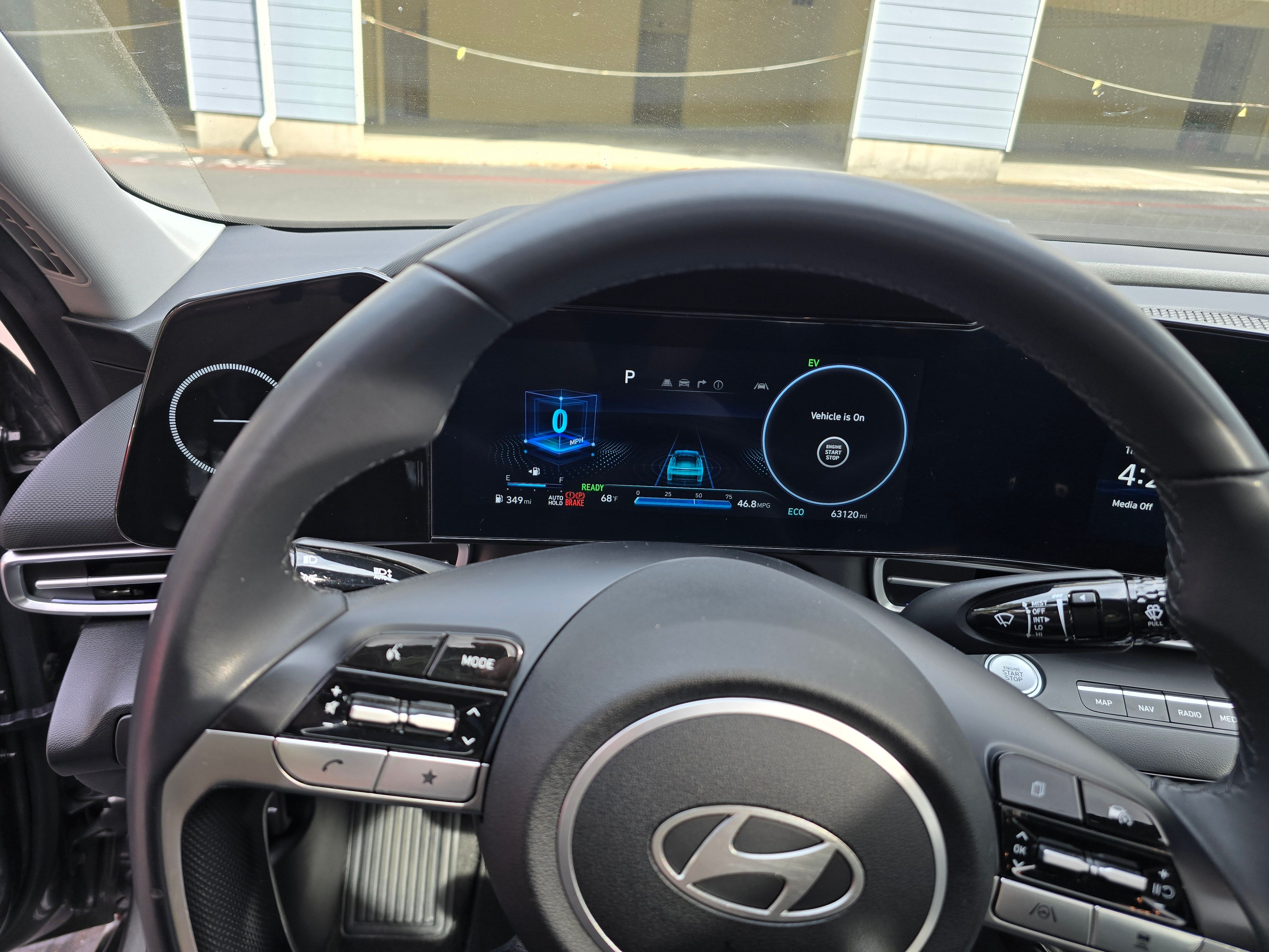Used 2024 Hyundai Elantra Limited FWD image 13