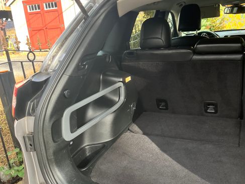 Used 2017 Jeep Cherokee Latitude w/ True North Edition image 12