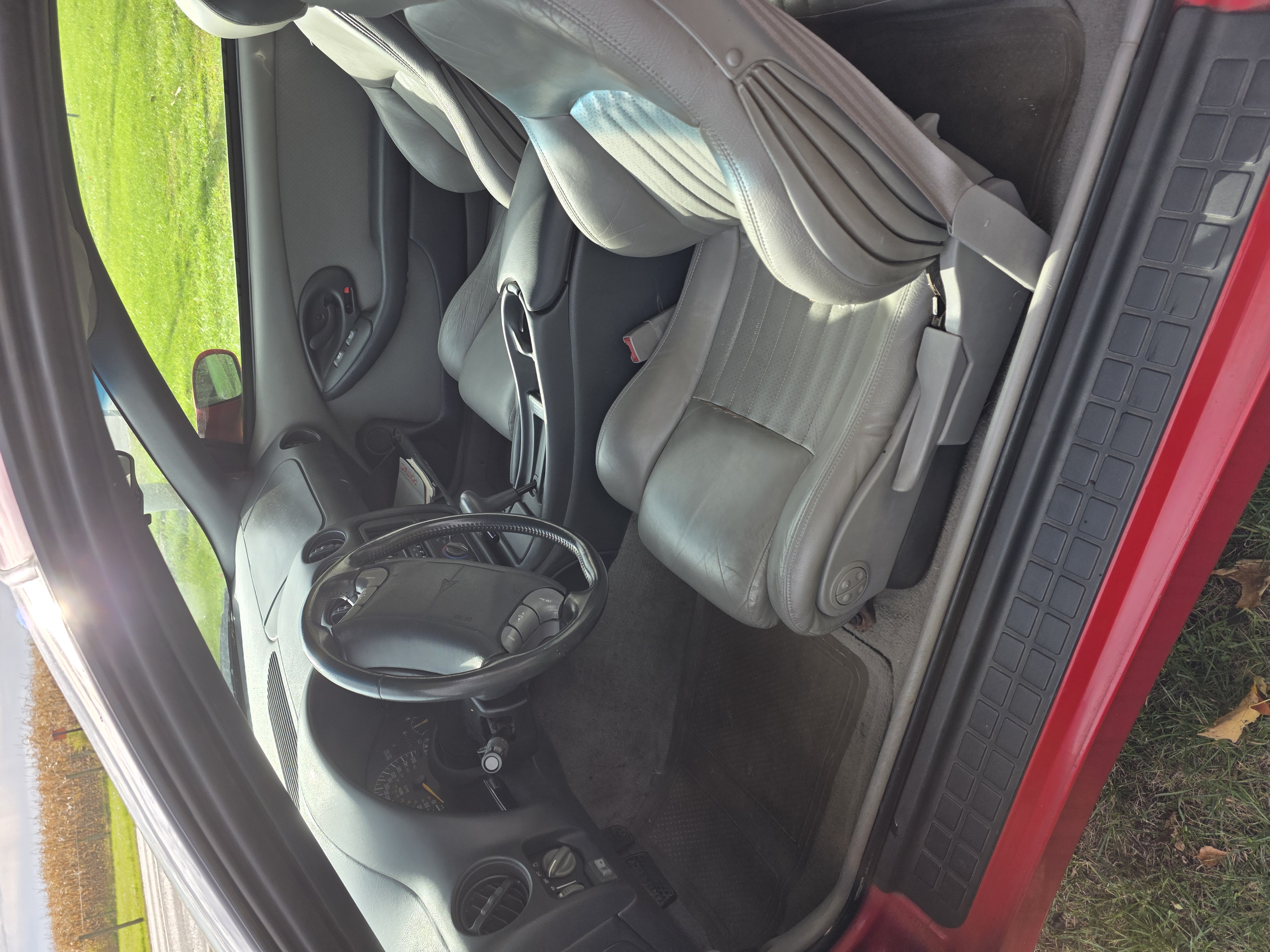 Used 1993 Pontiac Firebird Trans Am RWD image 4