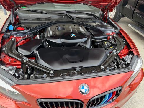 Used 2021 BMW 230i Convertible w/ M Sport Package RWD image 23
