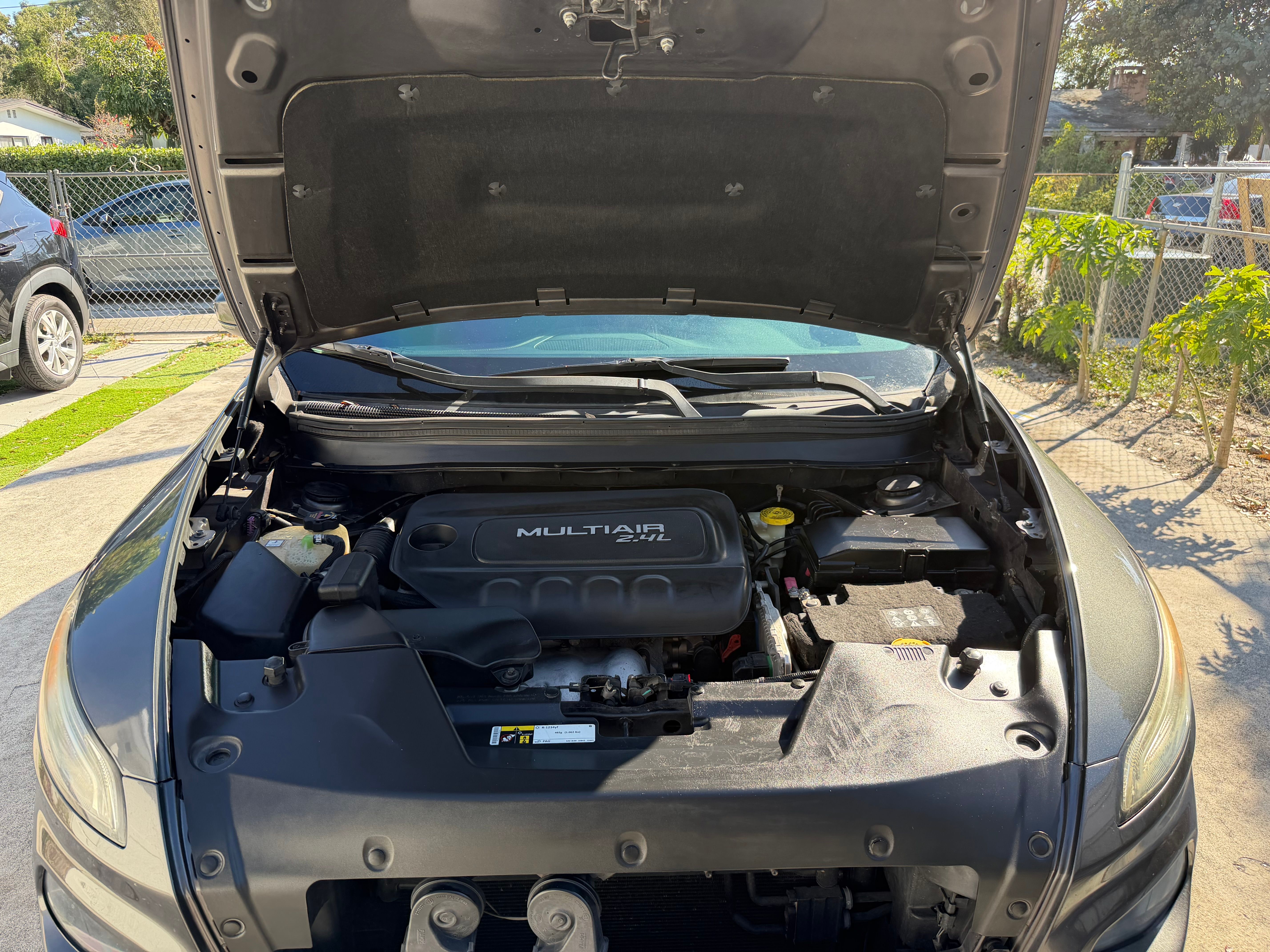 Used 2016 Jeep Cherokee Limited FWD image 11