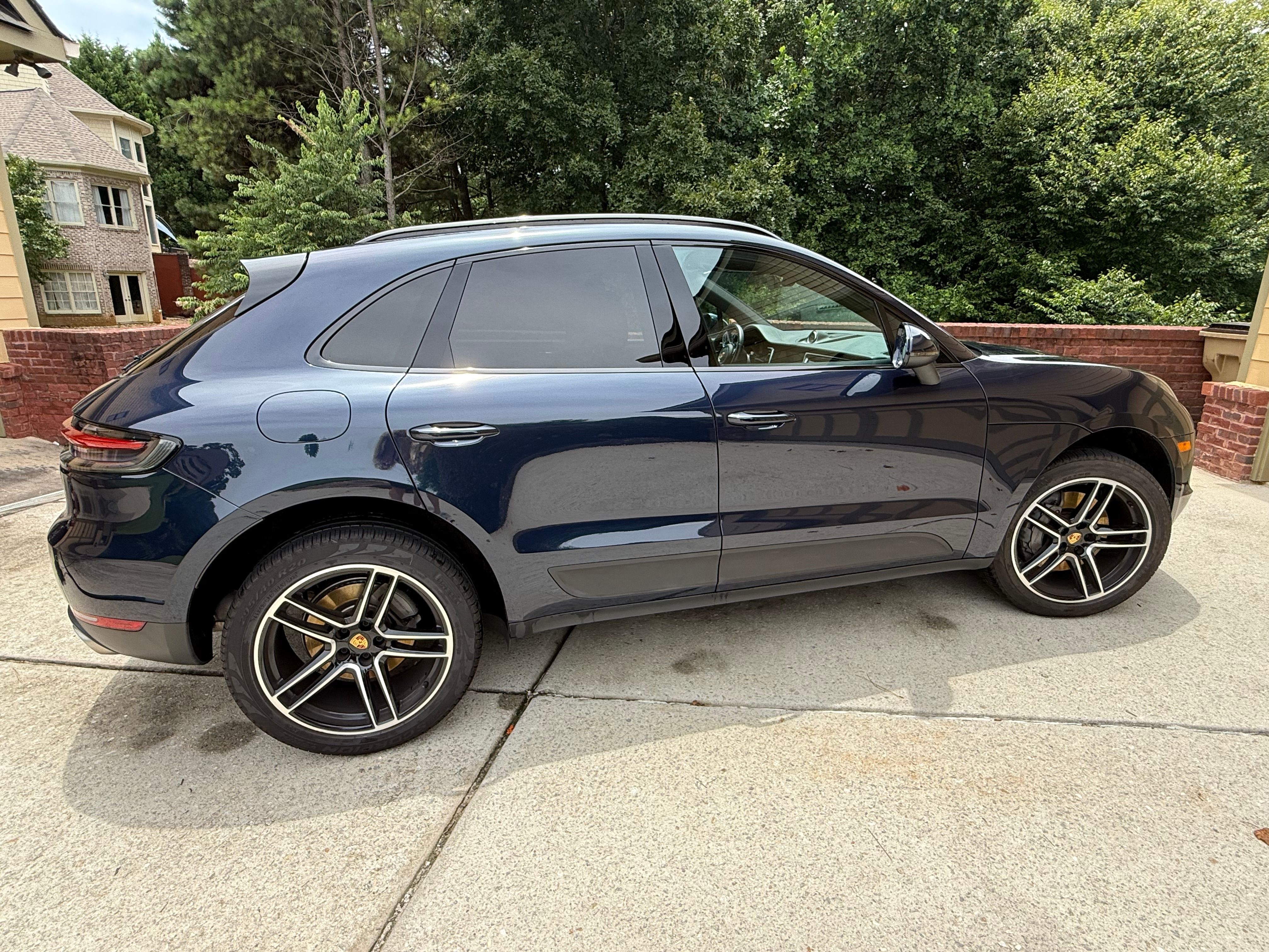 Used 2020 Porsche Macan S AWD/4WD image 4