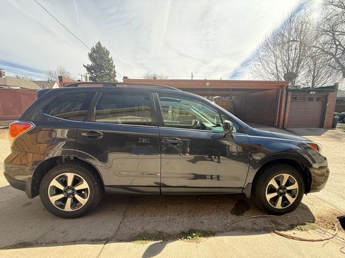 Used 2018 Subaru Forester 2.5i Limited image 1