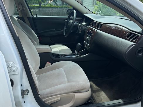 Used 2012 Chevrolet Impala LS FWD image 10