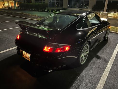 Used 2004 Porsche 911 GT3 RWD image 15