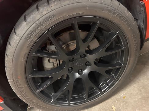 Used 2010 Dodge Challenger R/T RWD image 9