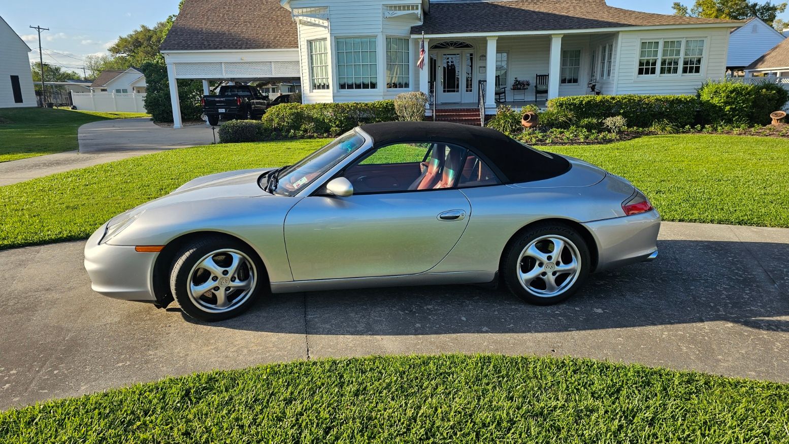 Used 2003 Porsche 911 Carrera 4 AWD/4WD image 1