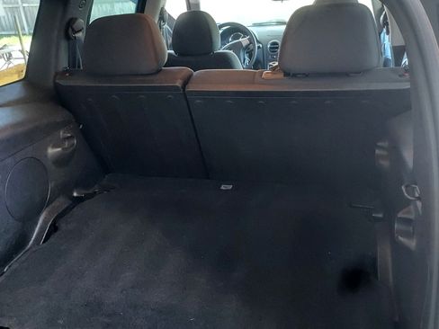 Used 2009 Chevrolet HHR LS image 19