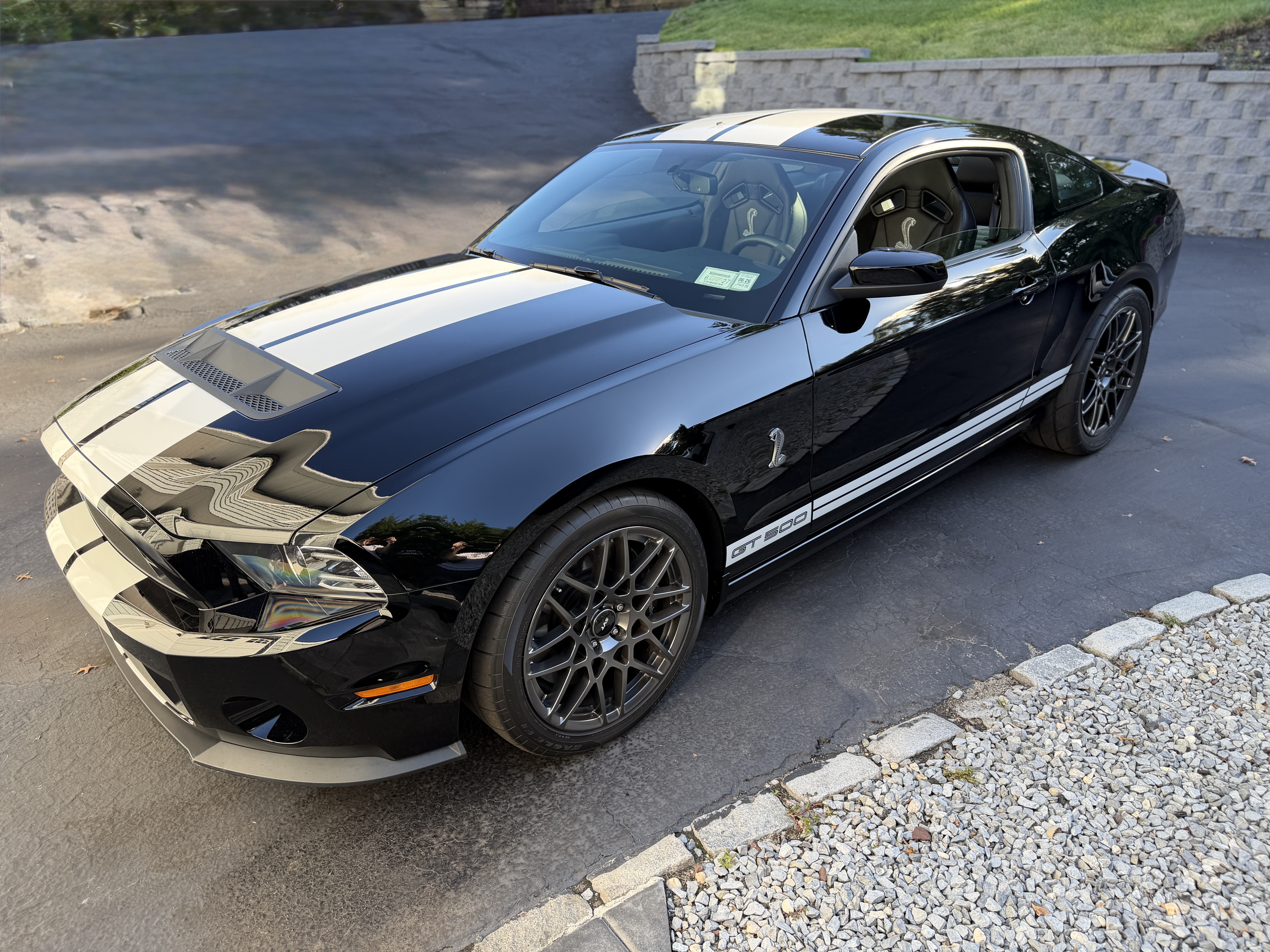 Used 2014 Ford Mustang Shelby GT500 w/ Equipment Group 821A RWD image 4