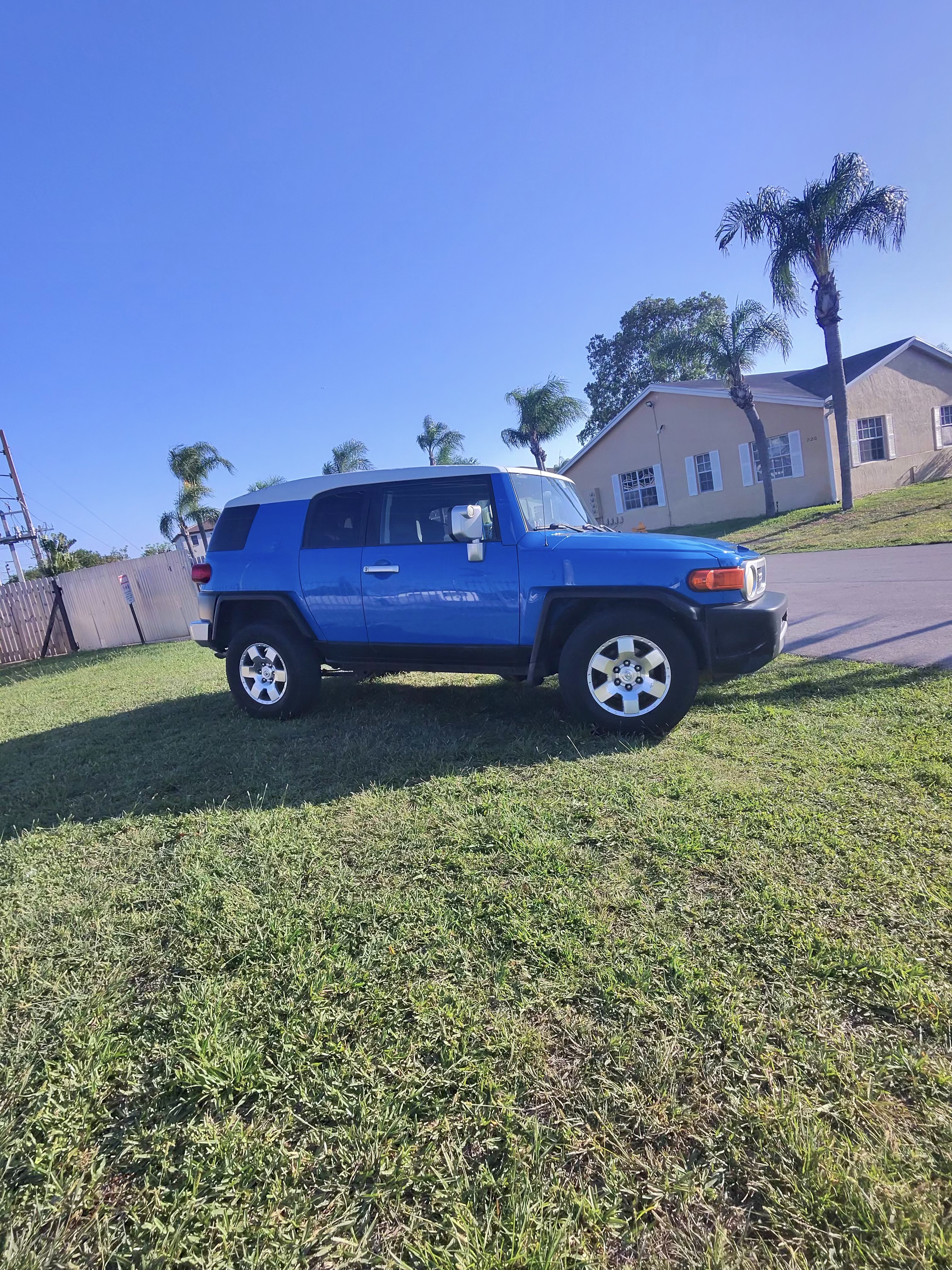 Used 2007 Toyota FJ Cruiser 2WD image 6