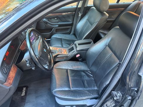 Used 2001 BMW 525i Sedan image 8