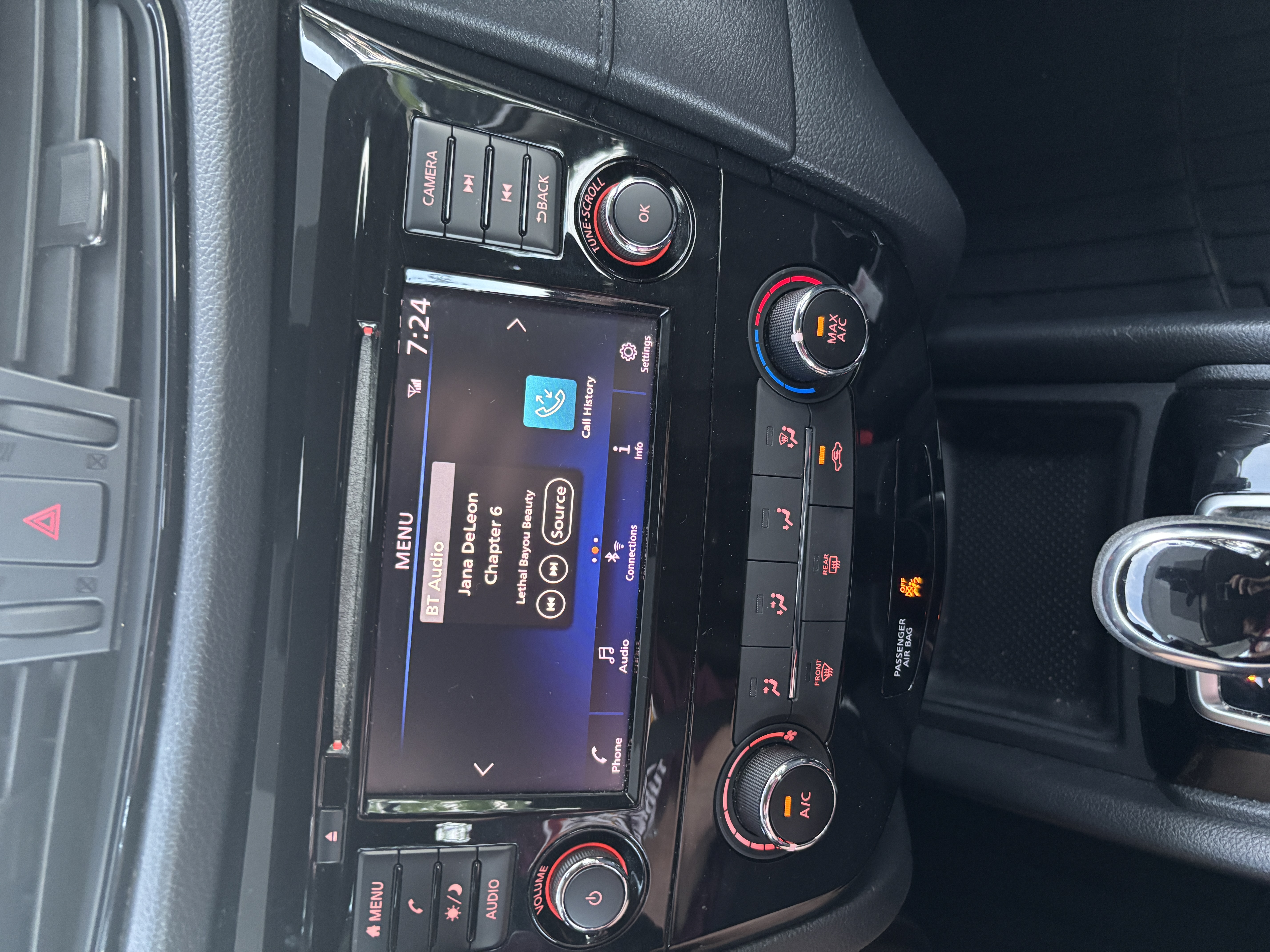 Used 2019 Nissan Rogue S FWD image 9
