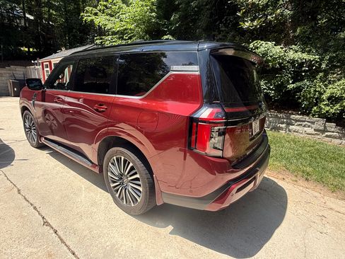 Used 2025 Nissan Armada Platinum Reserve AWD/4WD image 2