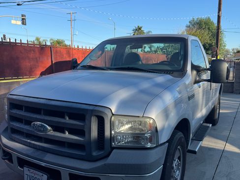 Used 2006 Ford F250 XLT image 8