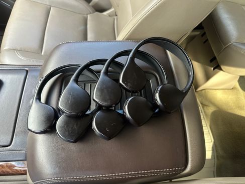 Used 2016 Chevrolet Suburban LTZ image 13