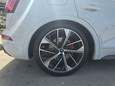 Used 2021 Audi SQ5 Premium Plus w/ Premium Plus Package image 9