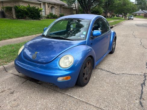 Used 1999 Volkswagen Beetle GLS FWD image 4