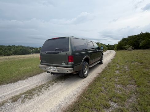 Used 2000 Ford Excursion Limited AWD/4WD image 15