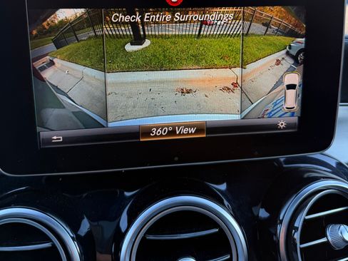 Used 2018 Mercedes-Benz GLC 43 AMG 4MATIC image 26